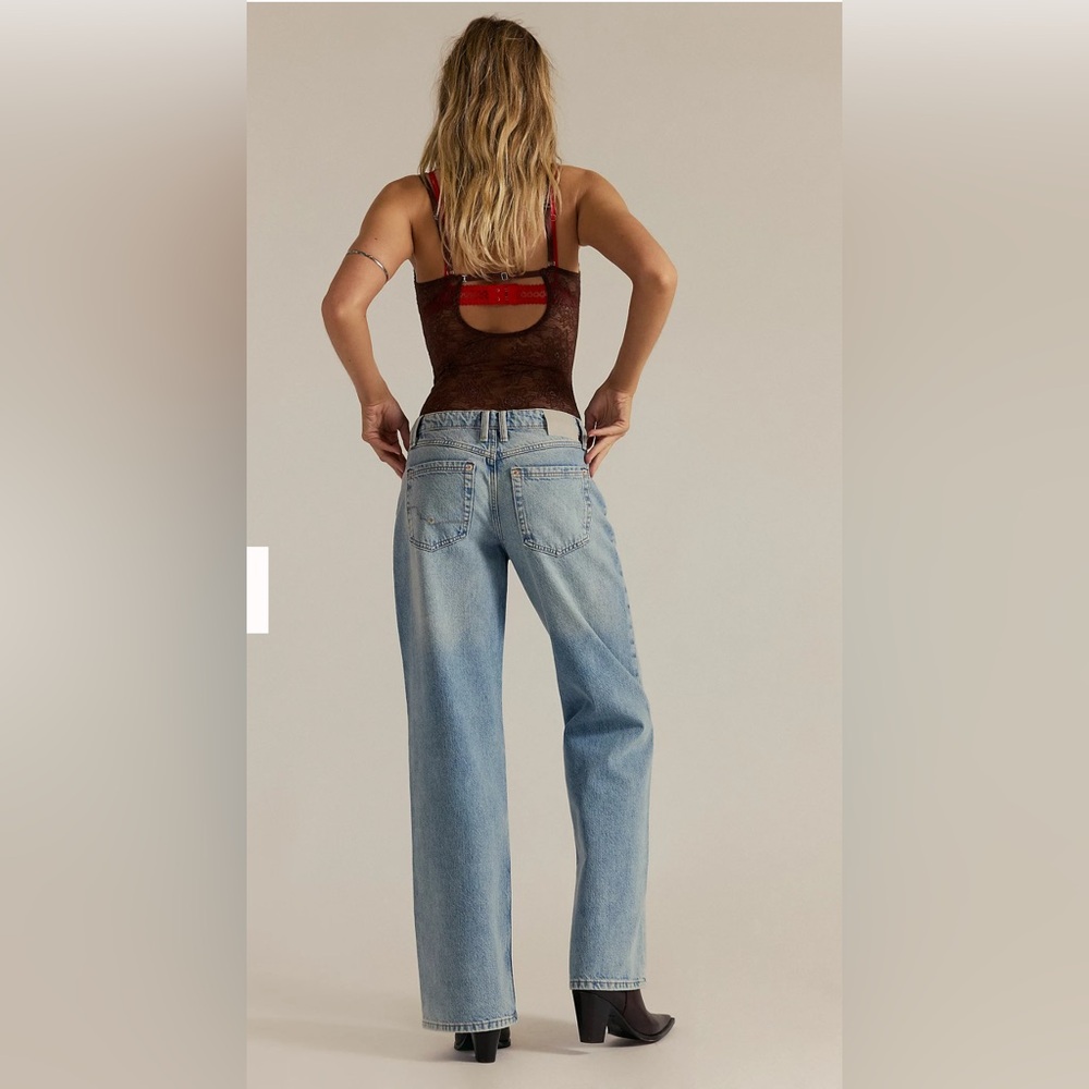 We The Free Tennessee Low Rise Boyfriend Jean, NWT - Picture 9 of 12